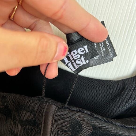 Tiger Mist Darya Corset in Black Burnout - Picture 6 of 6